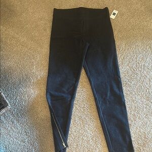 Gap slim leg ponte pants nwt M
